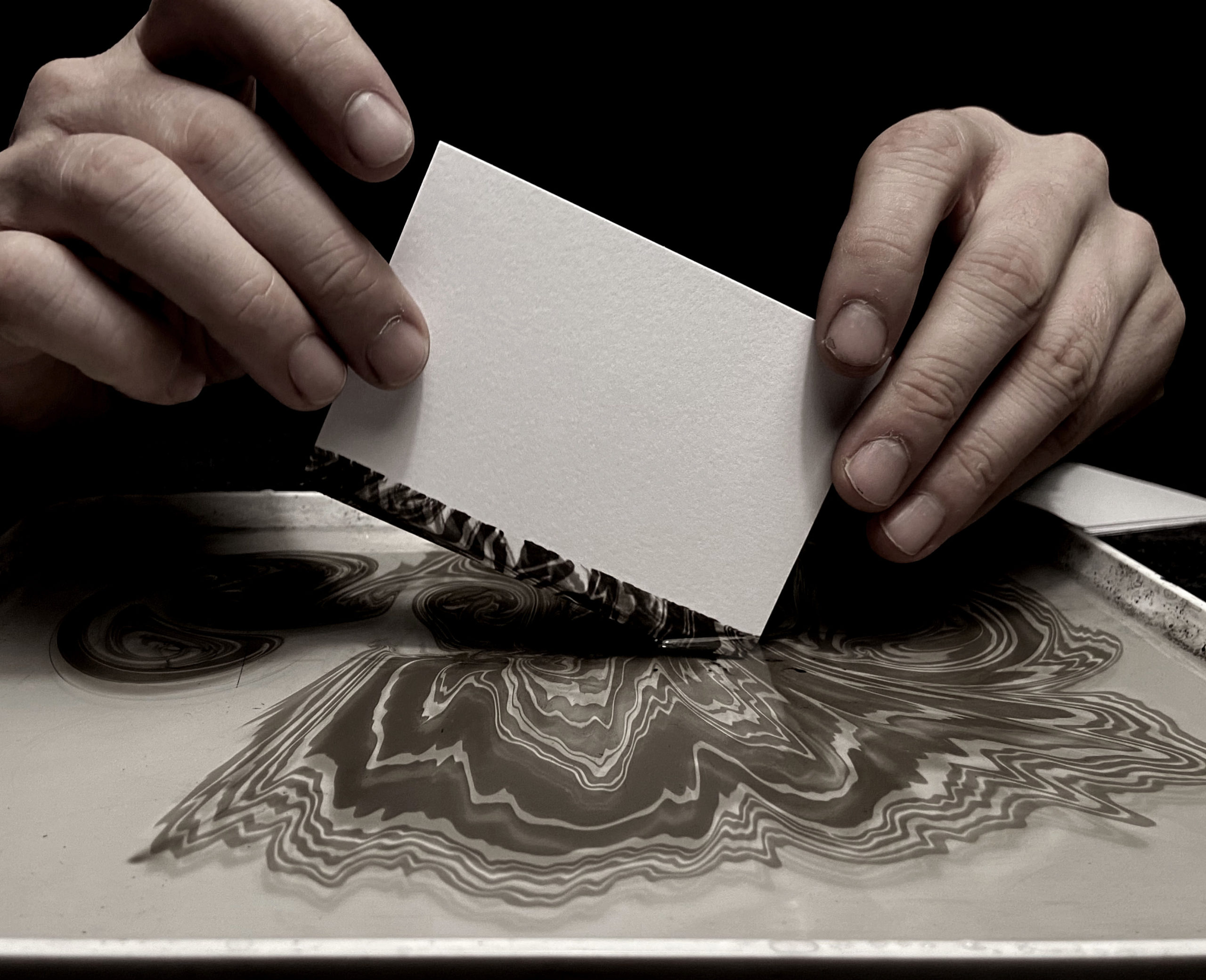 Atelier – Suminagashi, l’encre de chine à la surface de l’eau